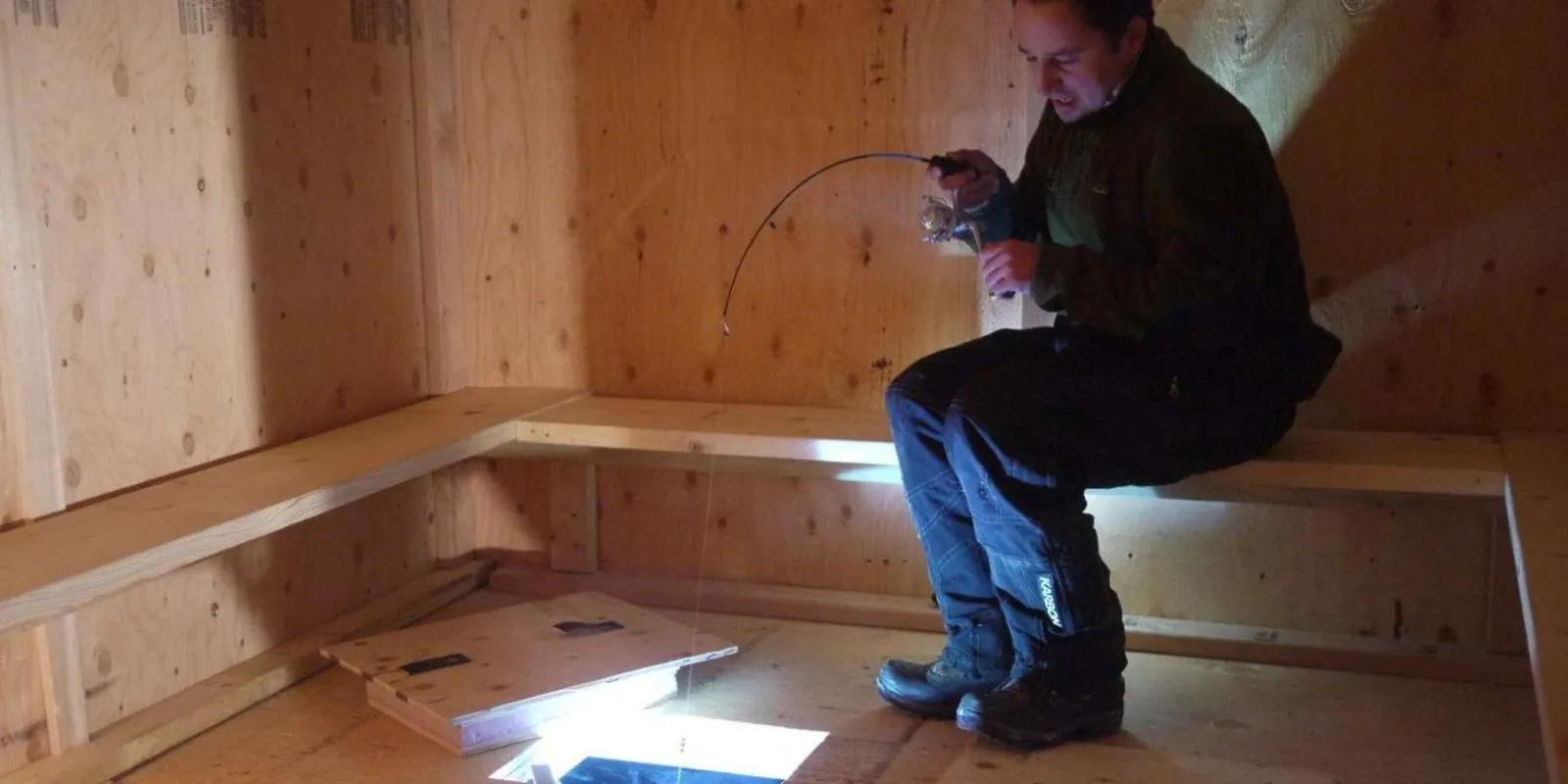Fairbanks: Ice Fishing Day Tour